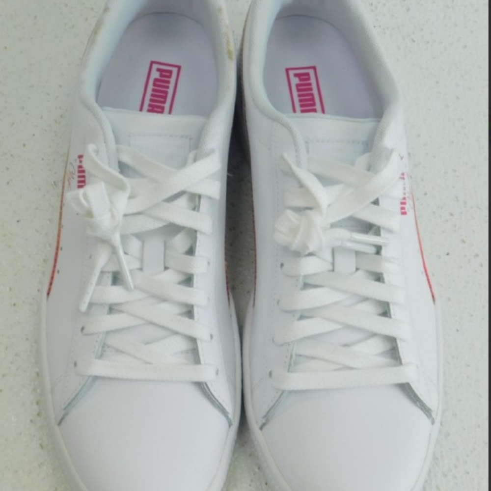 90's Vintage PUMA's Size 11 ladies, 9.5 men